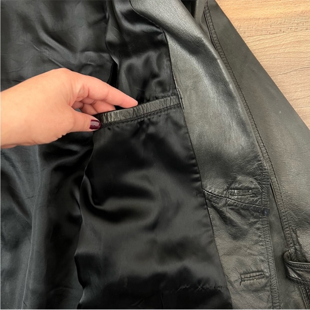 Vintage Black Leather Coat - Picture 14 of 16